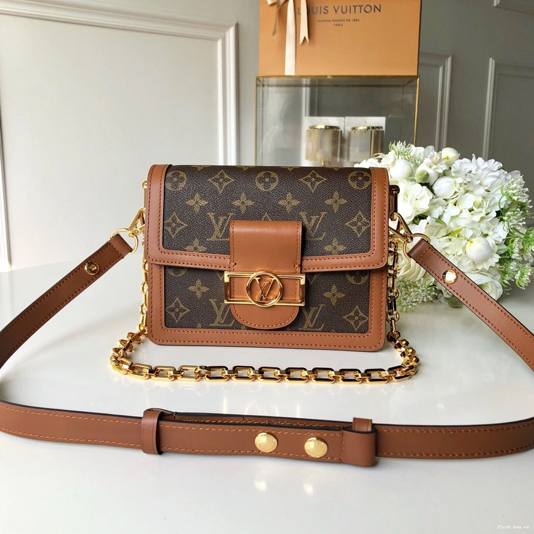 First bag ru Vuitton Spring Louis Mini（2019 Dauphine Show） 0708